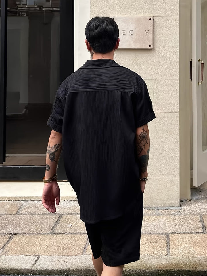 Men’s Textured Two-Piece Set